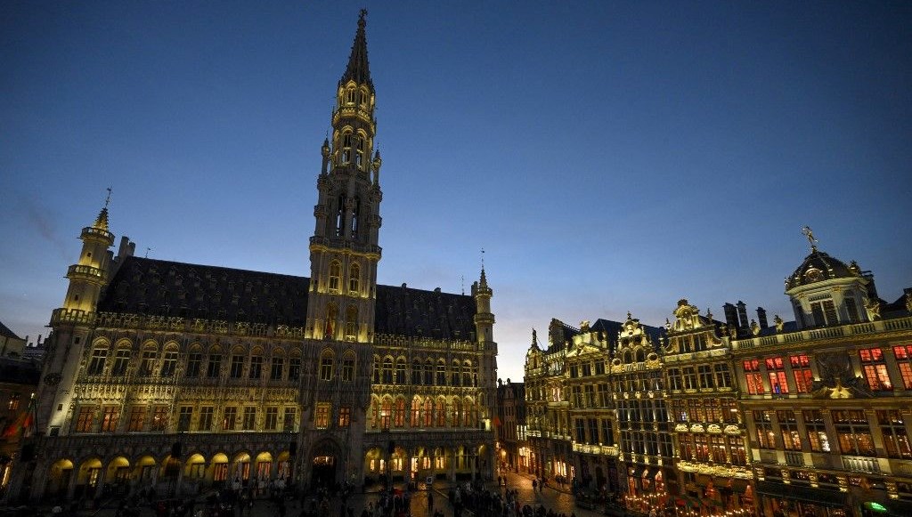 avrupaninkalbinde asayis orduya emanet edilecek VZ9vQjiO.jpg