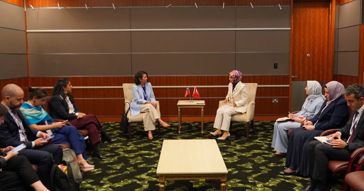 bakan goktas 2 dunya sosyal kalkinma zirvesi icin katarda uNi5uDgG.webp