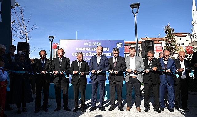 baskan altay yunaka kazandirilan parkin acilisini yapti genclerle bulustu tIdHLfSN.jpg