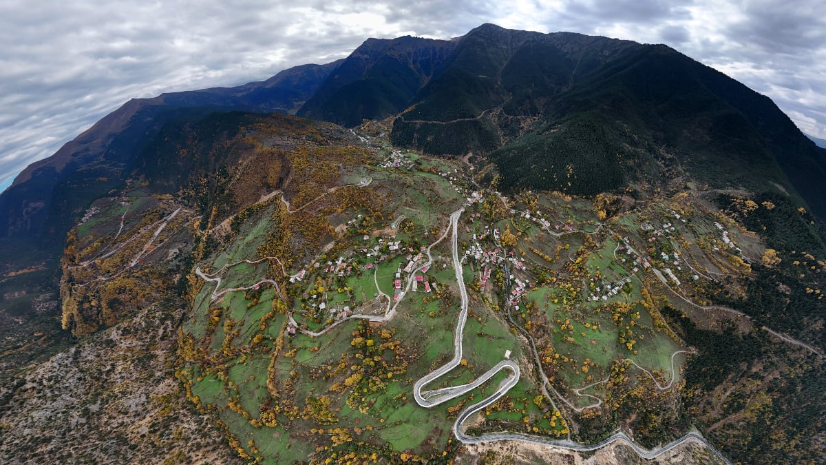 gumushane zigana koyu ziyaretcilerin yeni rotasi XHwBdkub.jpg